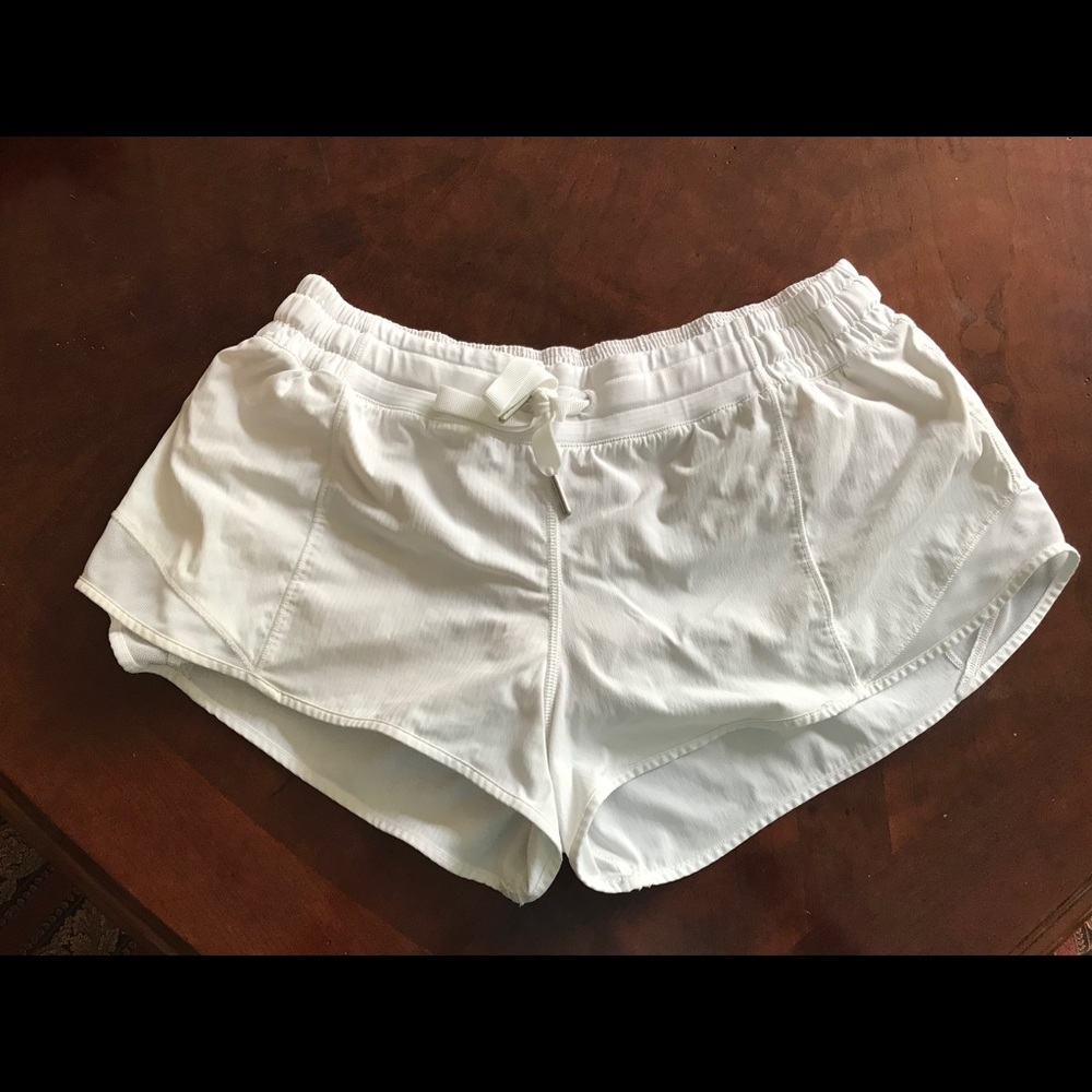 Lululemon Hotty Hot shorts